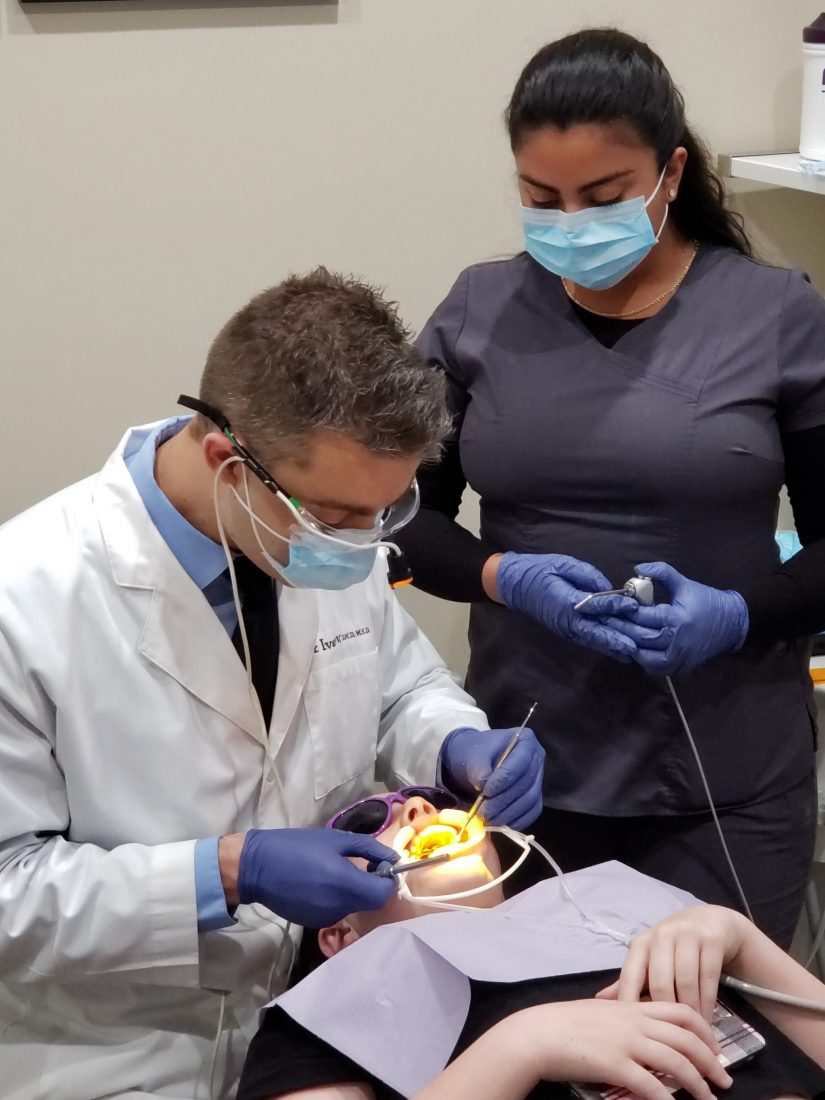 https://ivanovortho.com/wp-content/uploads/2019/11/braces-to-fix-overbite-1-e1574214346344.jpg